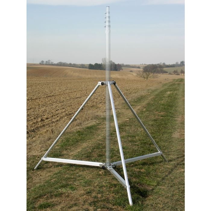 18320_010_c49f WiMo Maststativ aufgebaut mit eingespanntem Alu-Schiebemast